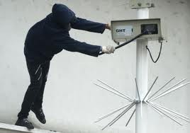 danneggiamento impianto di videosorveglianza